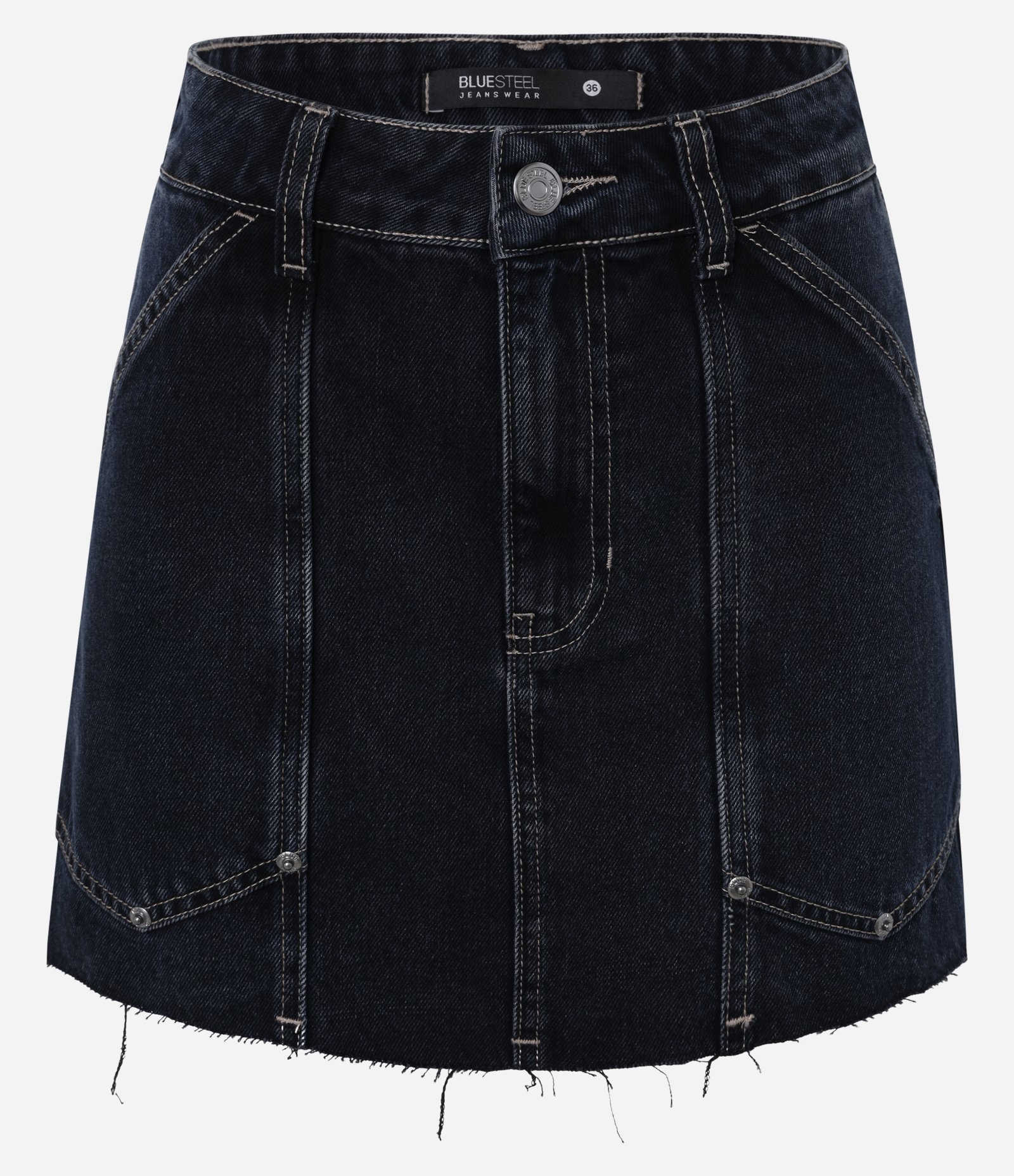 Short Saia Jeans com Bolso Carpinteiro e Barra Desfiada Azul Escuro 6