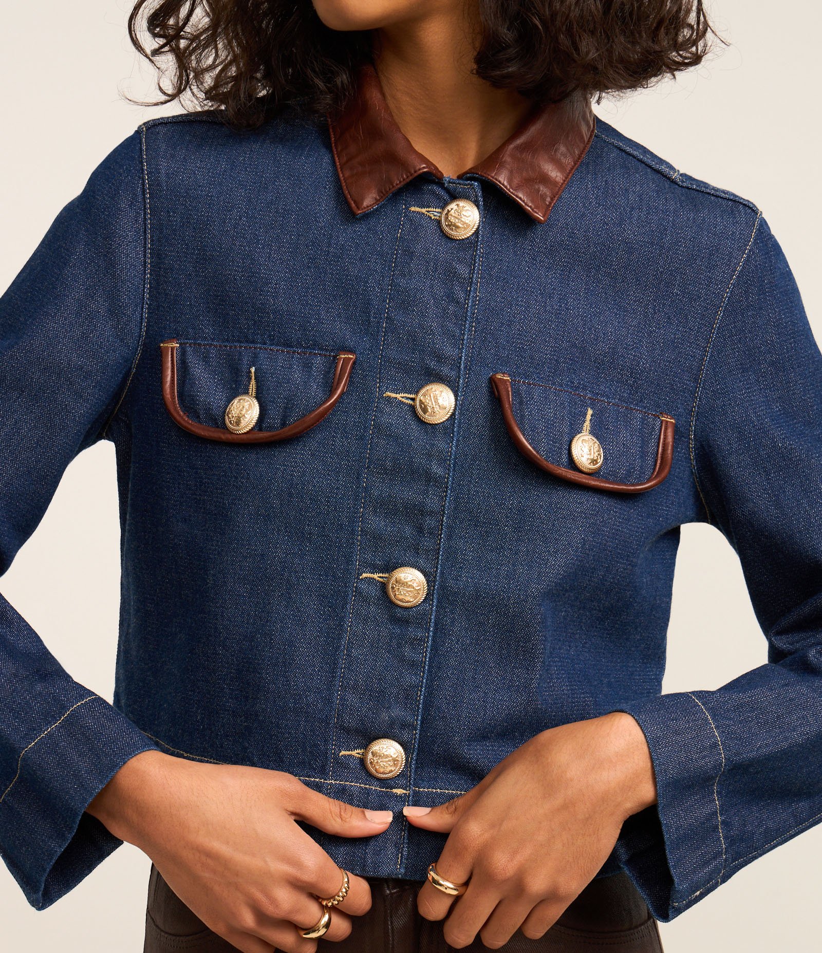 Jaqueta Regular em Jeans com Gola de PU Azul 4