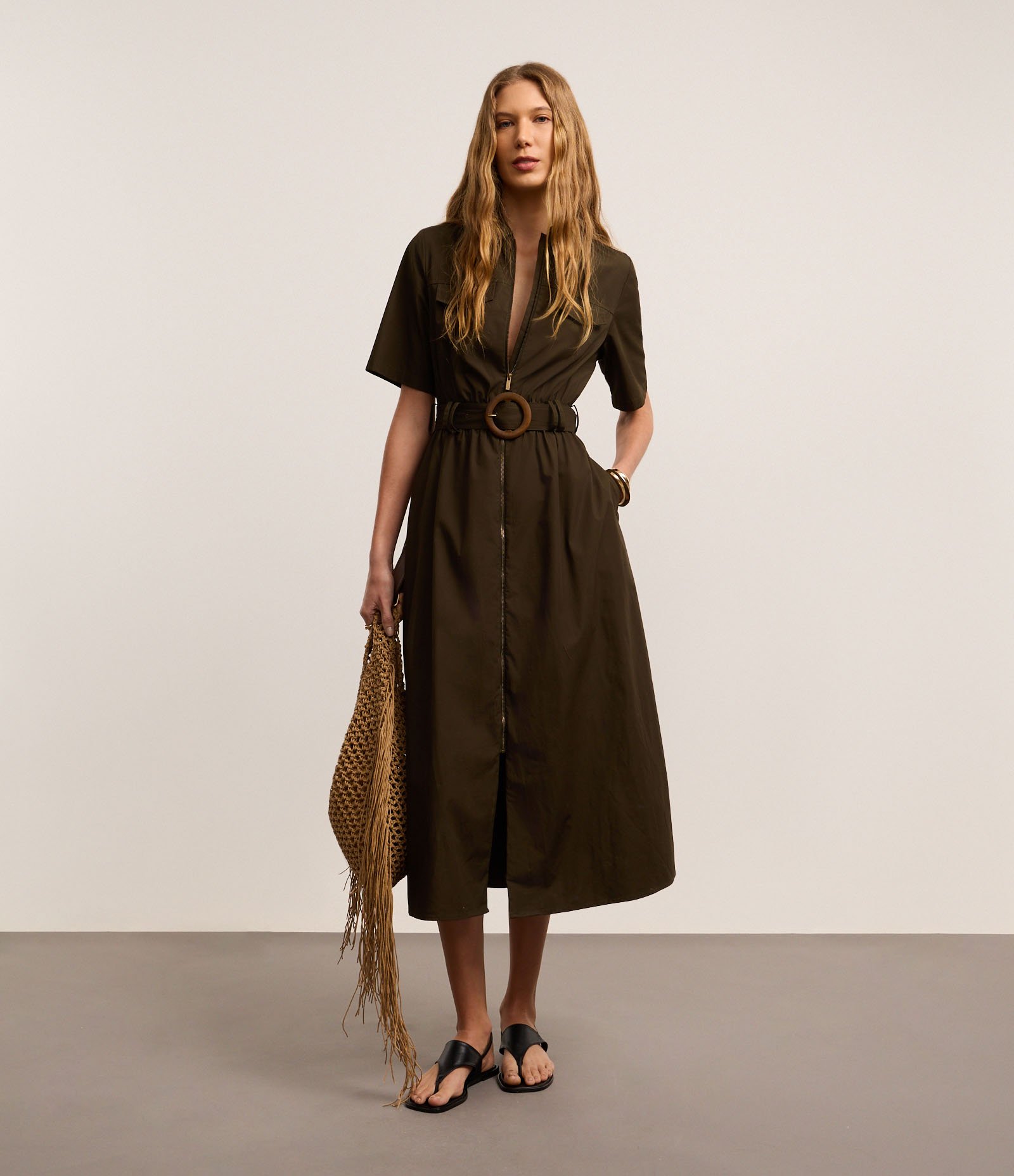 Vestido Longo em Tricoline com Cinto Fivela Redonda Verde Escuro 1