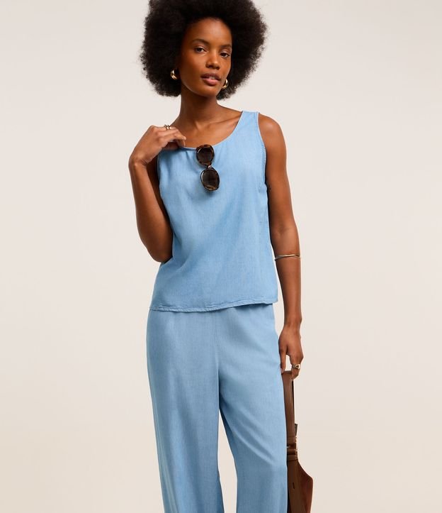 Calça Reta em Jeans com Cós Elástico Diferenciado