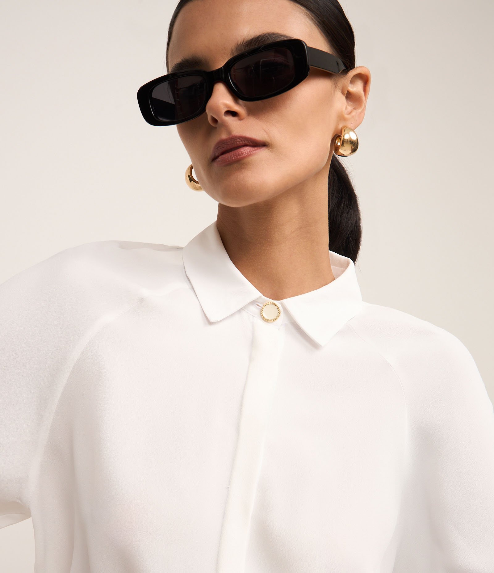 Body Camisa em Crepe com Botão Diferenciado na Gola Branco 4