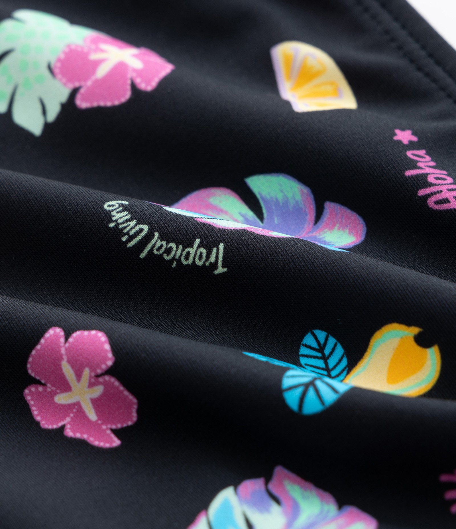 Biquíni Infantil com Proteção UV e Recortes de Estrelas - Tam 5 a 14 Anos Preto/Rosa 10