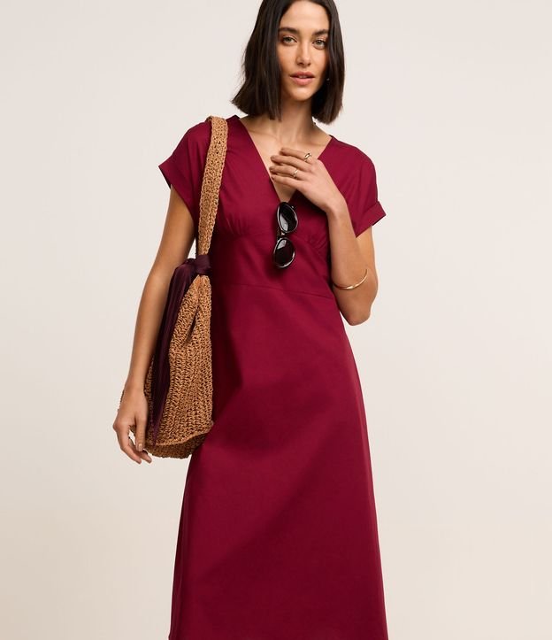 Vestido Evasê Midi em Tricoline com Manga Dobrada