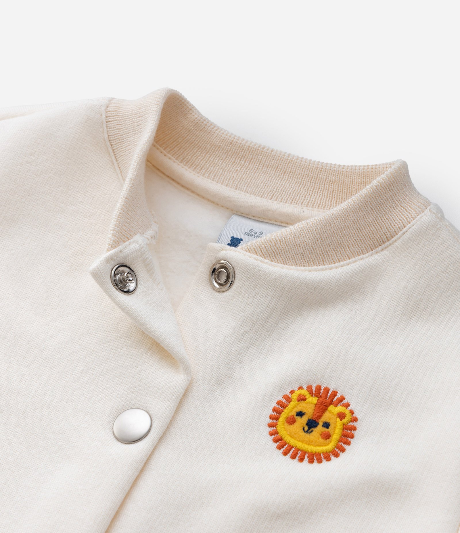 Casaco Infantil com Bordado Leãozinho - Tam 0 a 18 meses Bege 5