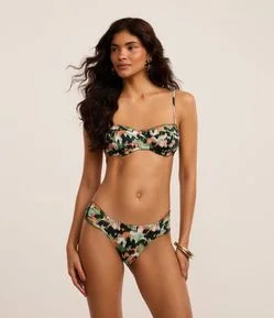 Biquíni Calcinha Lateral Drapeada com Estampa Tie Dye e Costuras Contrastantes