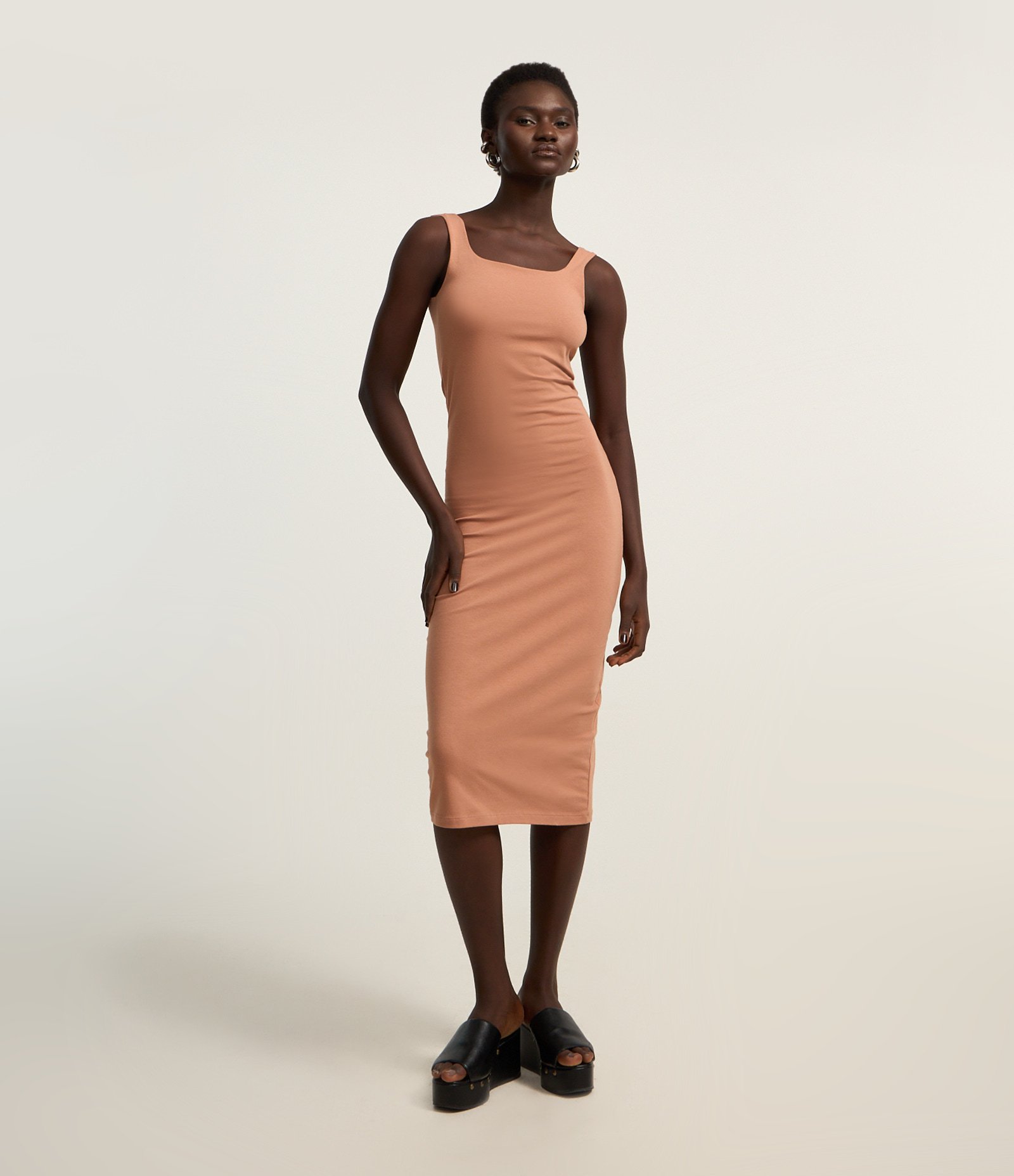 Vestido Midi em Algodão com Decote Quadrado Marrom 1