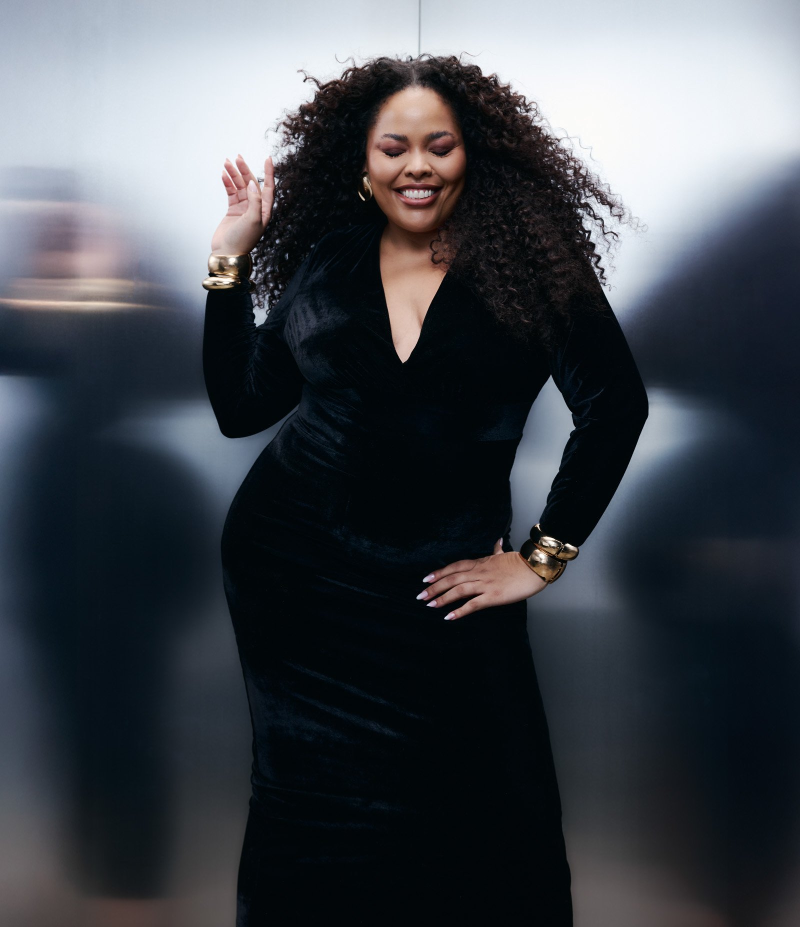 Vestido Midi em Veludo Coleção Rita Carreira Curve & Plus Size Preto 2