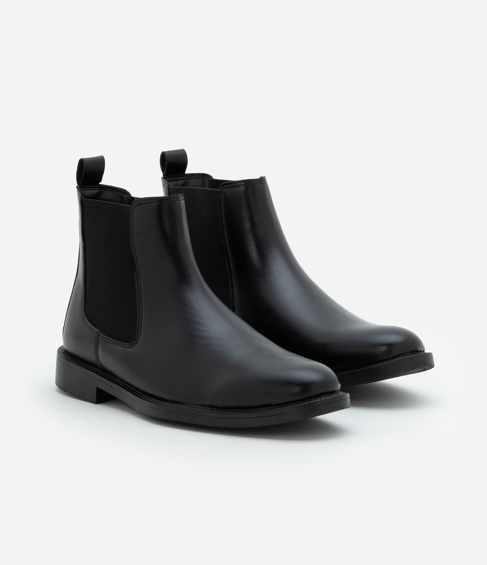 Bota em Couro com Cano Médio Preto 2