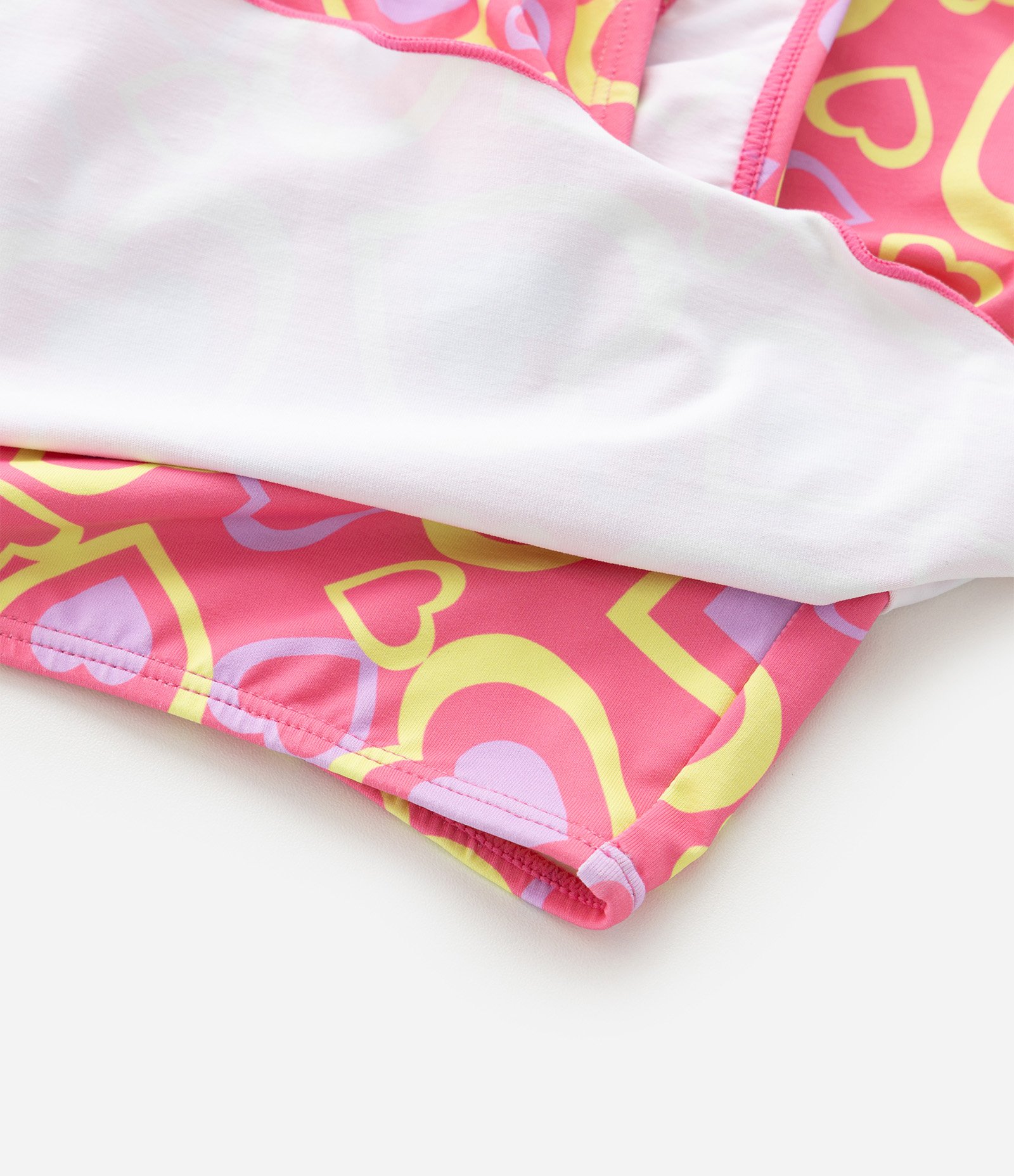 Biquini Infantil com Alças Assimétricas e Estampa de Corações - Tam 7 a 14 Anos Multicores 8