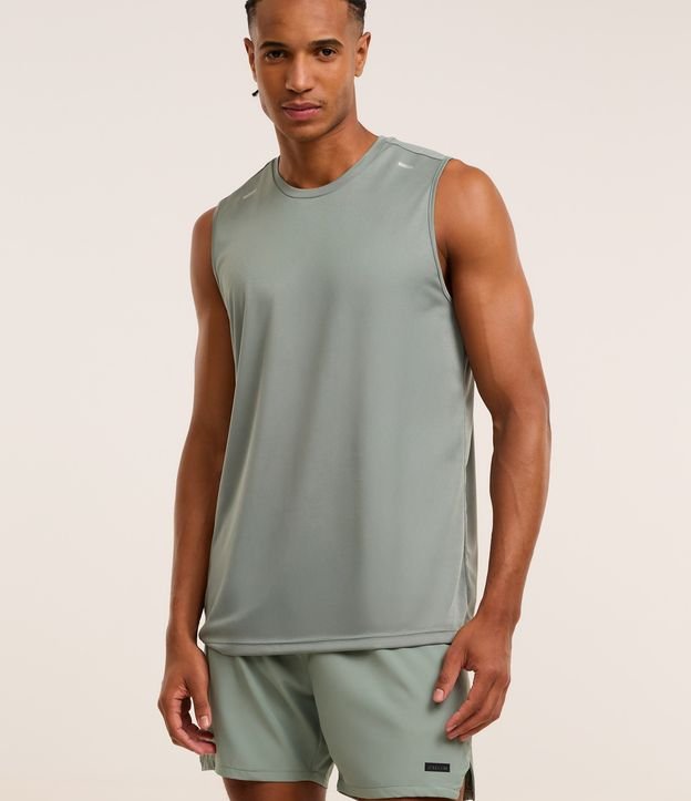 Regata Regular Básica Esportiva com Recortes e Lettering