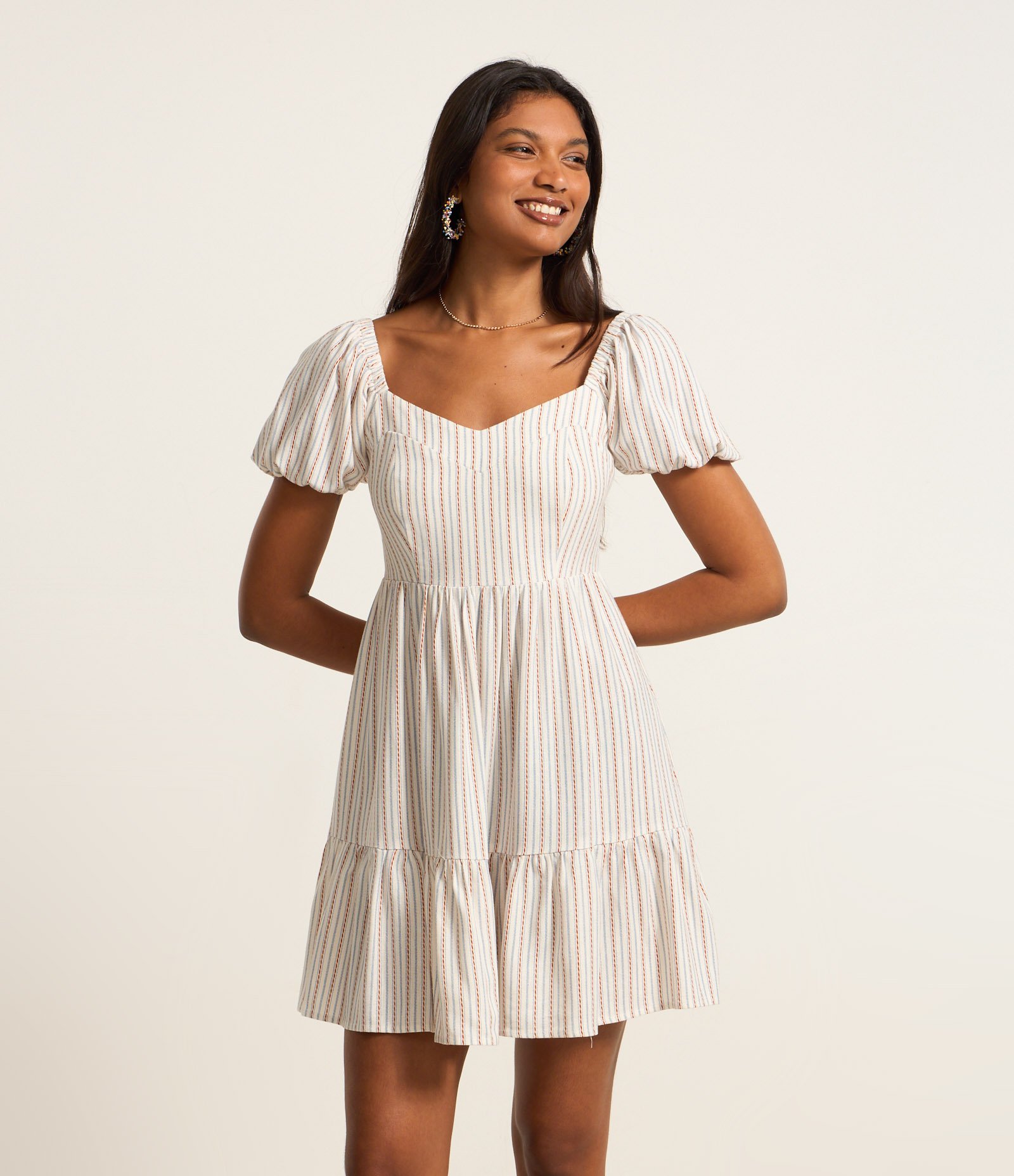 Vestido Curto em Viscose com Linho e Manga Bufante Bege 1