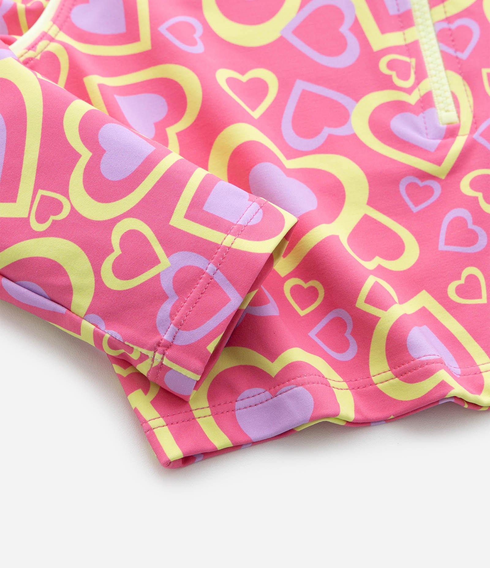 Biquíni Infantil com Estampa de Corações e Proteção UV - Tam 5 a 14 Anos Multicores 6