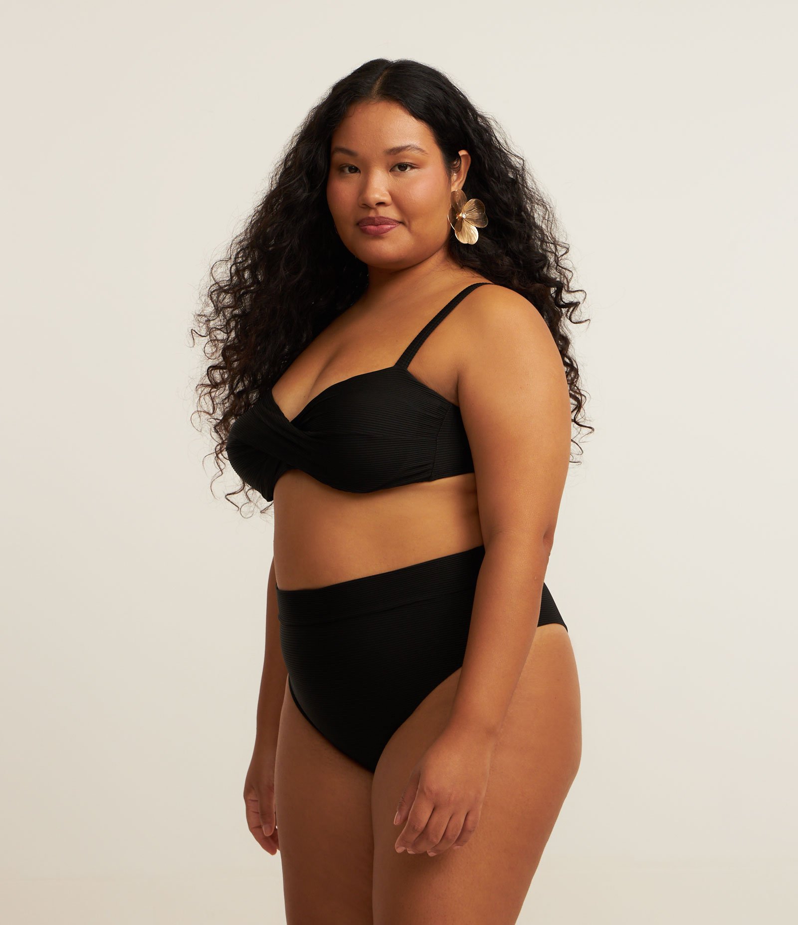 Biquíni Top Bandeau Canelado Curve e Plus Size Preto 2