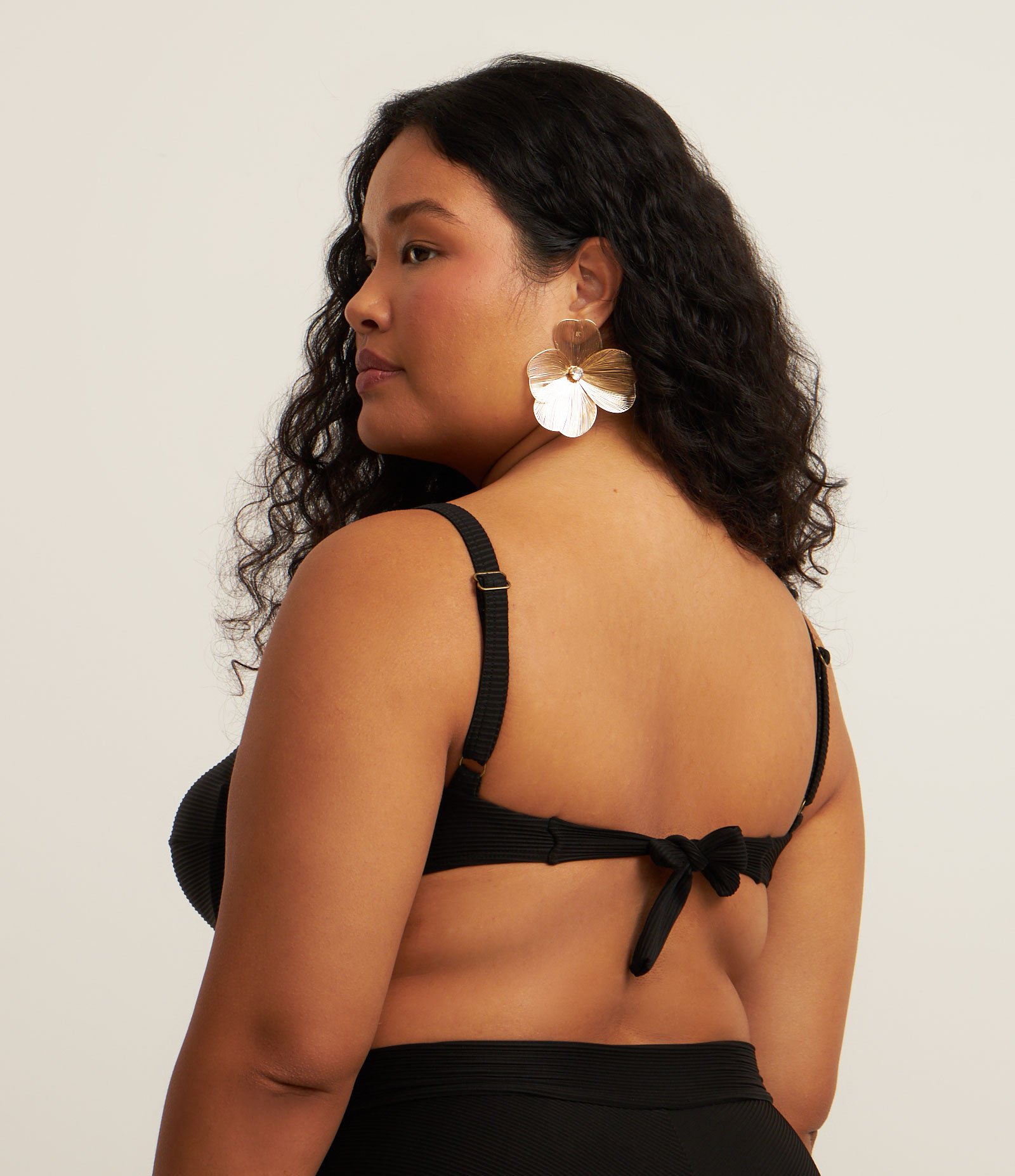 Biquíni Top Bandeau Canelado Curve e Plus Size Preto 3