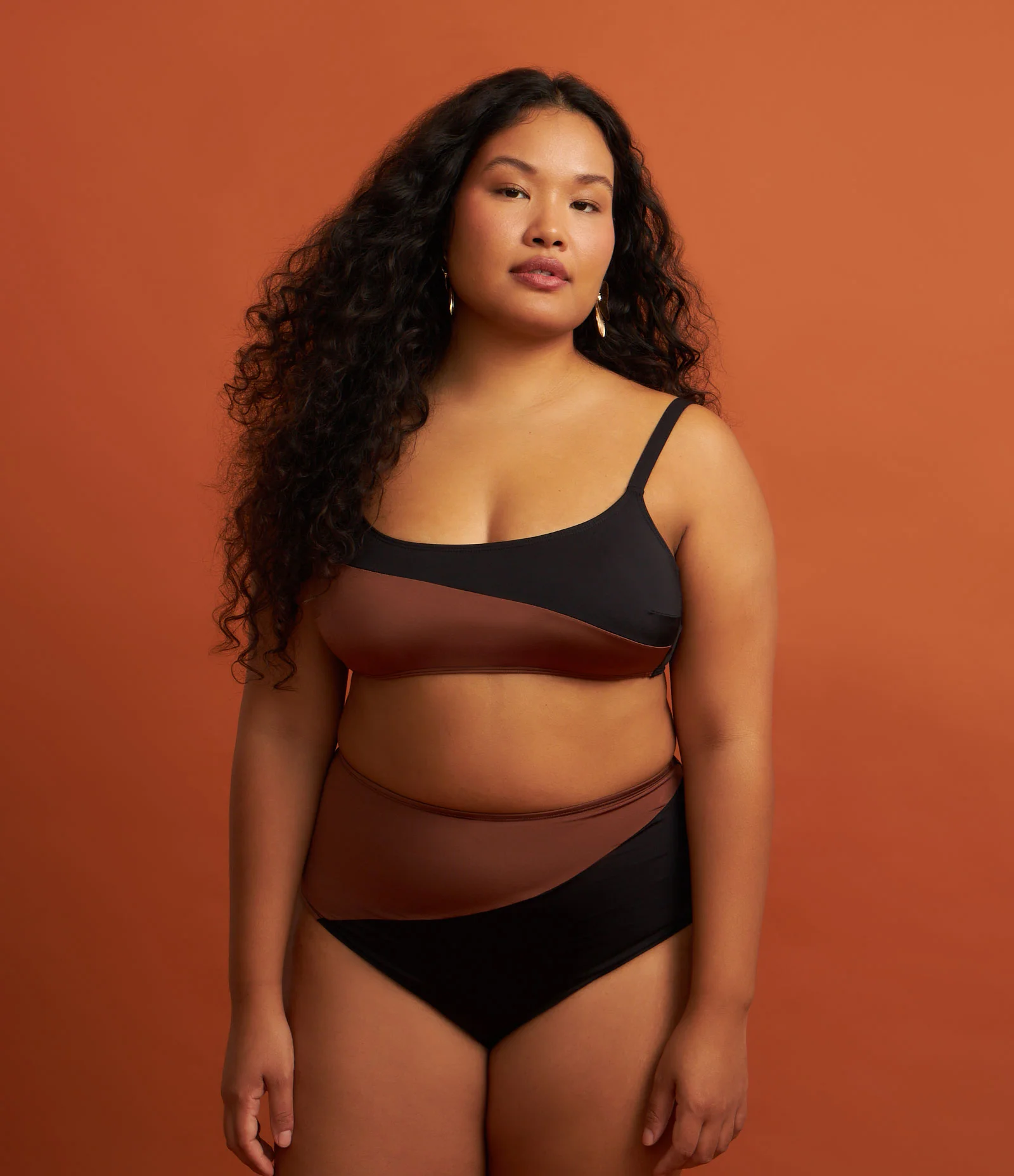 Biquíni Top Reto Bicolor Ashua Curve e Plus Size Preto/Marrom 1