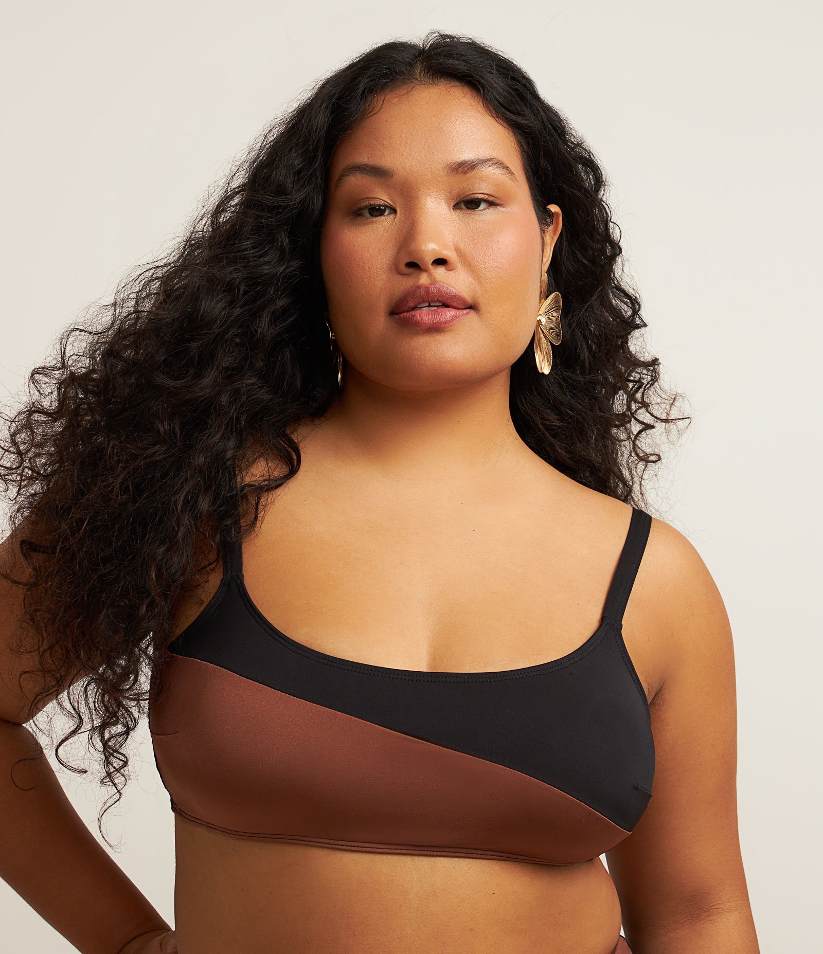 Biquíni Top Reto Bicolor Ashua Curve e Plus Size Preto/Marrom 2