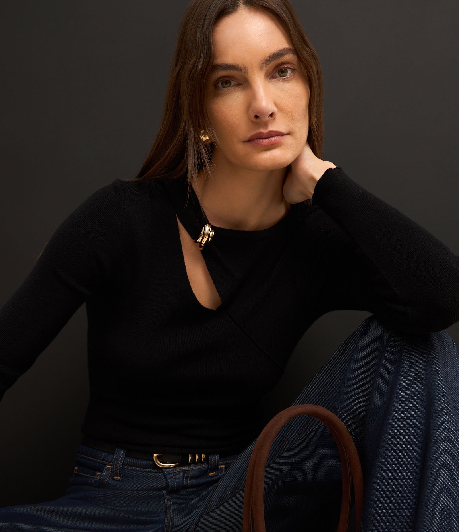 Blusa Canelada em Tricô com Detalhe Metalizado e Vazado Preto 5