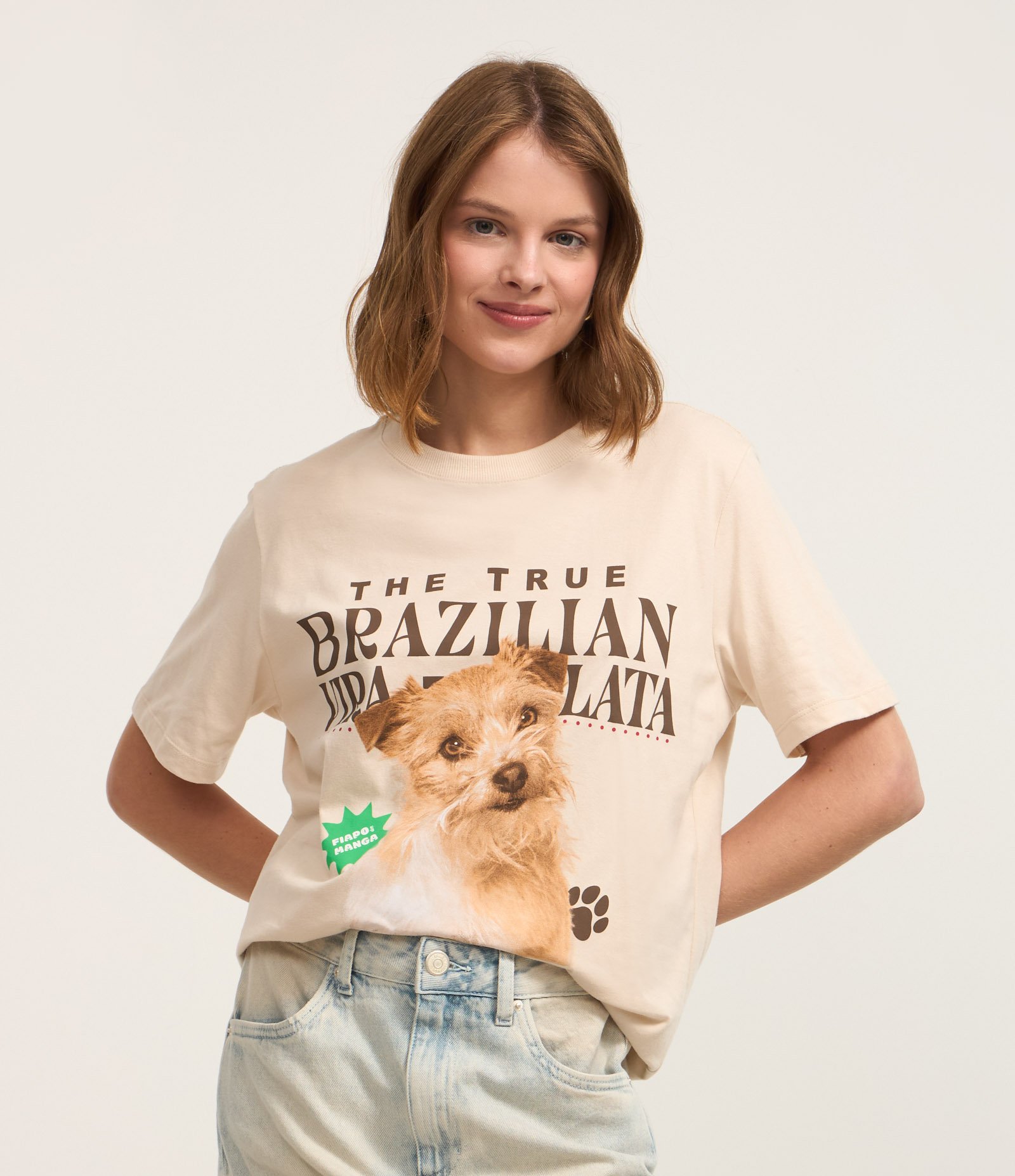 Camiseta T-shirt em Algodão com Estampa Vira Lata Fiapo de Manga Bege 1