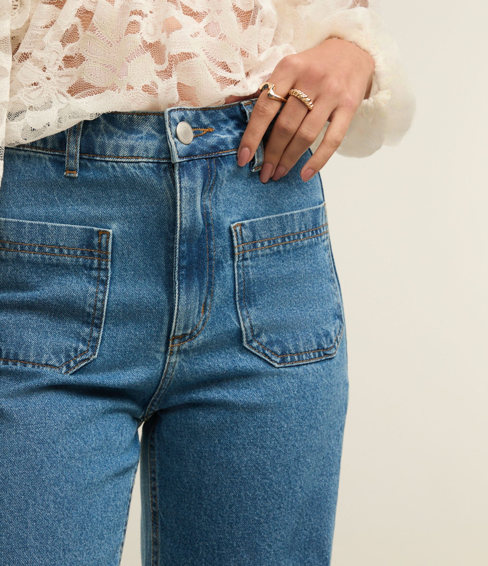 Calça Reta Confort em Jeans com Bolso Frontal Azul 4