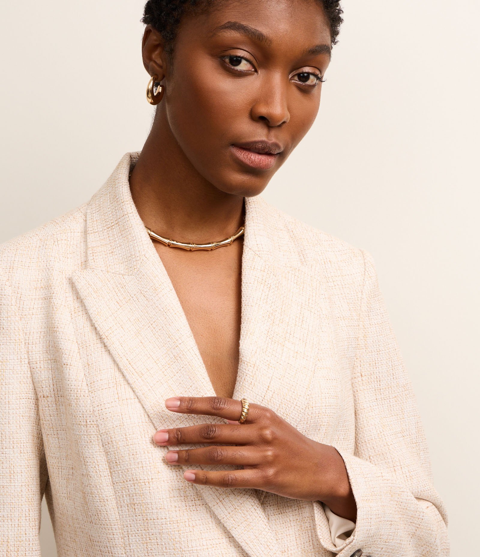 Blazer Oversized em Tweed com Botões Bege 3