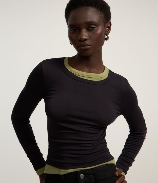 Blusa em Ribana com Gola Redonda