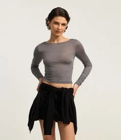 Blusa em Ribana com Decote Redondo e Manga Longa