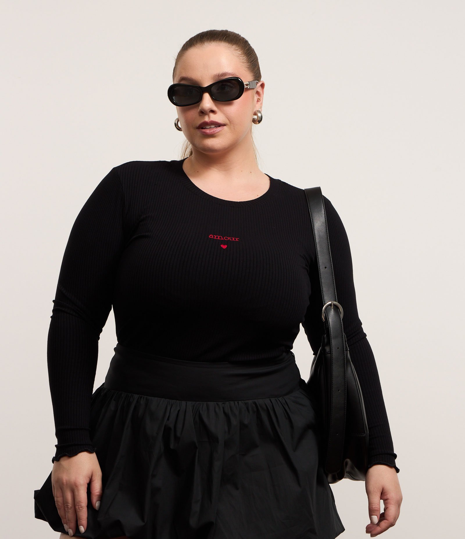 Blusa em Ribana com Estampa Bordada Amour Curve & Plus Size Preto 1