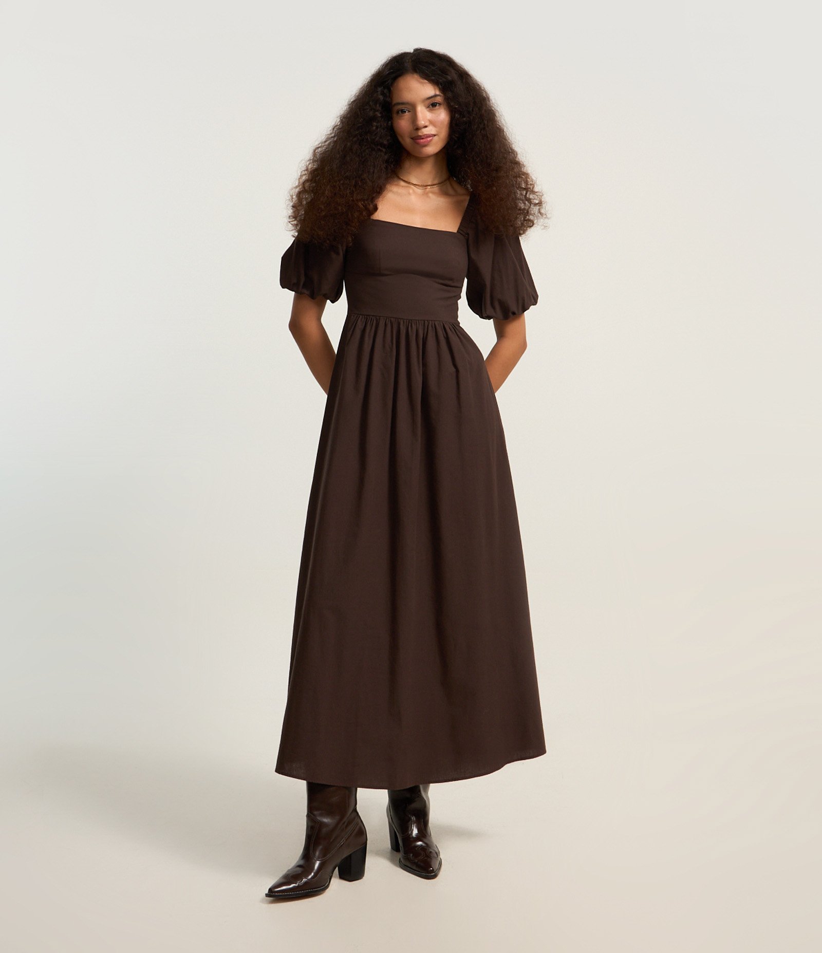 Vestido Longo em Tricoline Corsetado com Lastex nas Costas Marrom 1