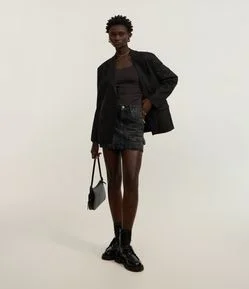 Saia Curta em Jeans com Bolso Cargo