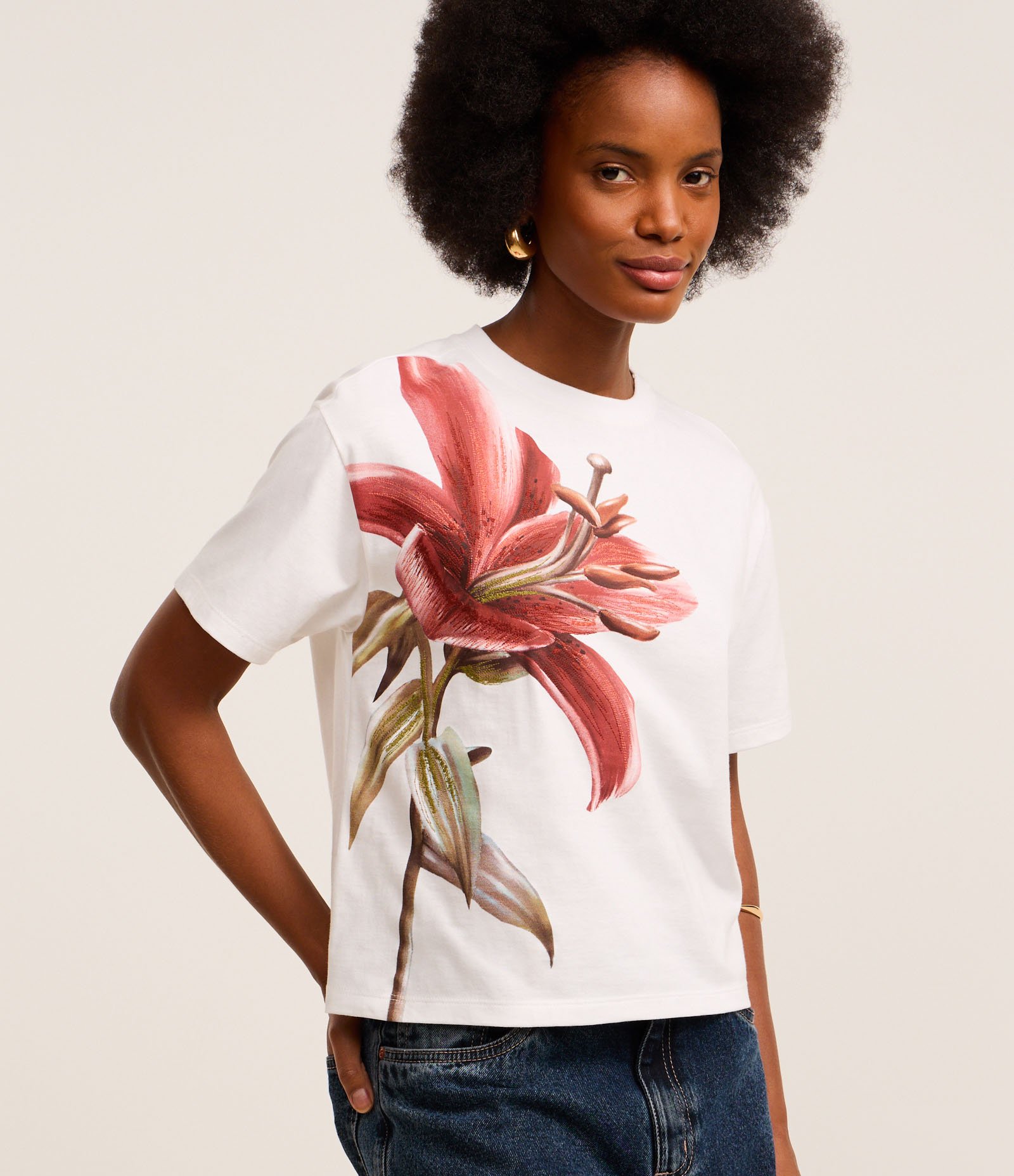 Blusa em Algodão com Estampa Floral de Lírio Branco 1
