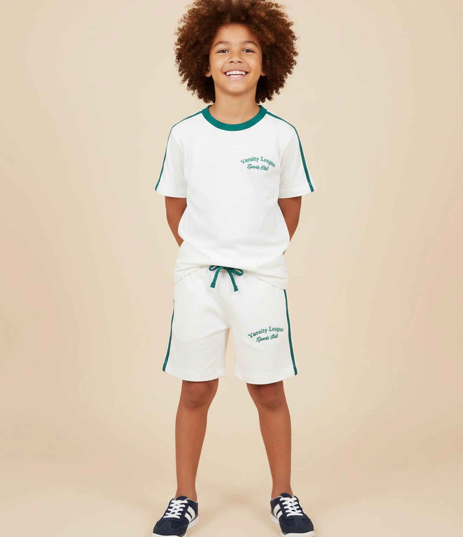 Bermuda Infantil com Detalhes Contrastantes - Tam 5 a 14 Anos Branco 1