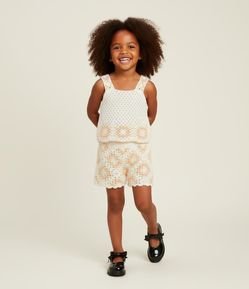 Blusa Infantil com Efeito Crochê e Flores - Tam 1 A 5 Anos