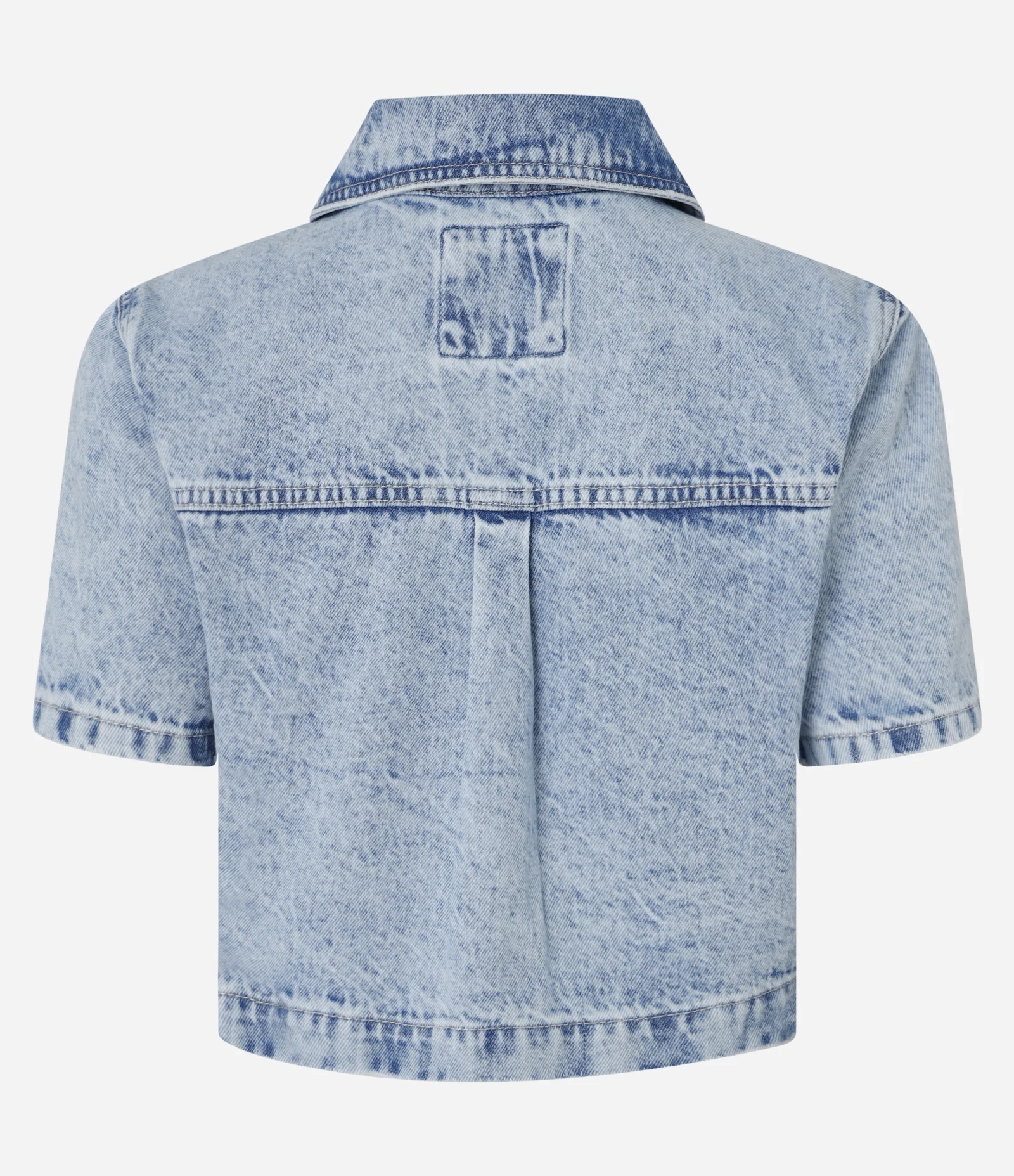 Camisa Cropped em Jeans com Bolso e Abotoamento Frontal Azul 6
