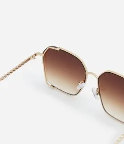 Óculos de Sol Quadrado com Aro Geométrico Sobreposição e Haste Torcida