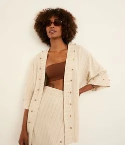 Saída de Praia Kimono com Linho e Miçangas de Madeira