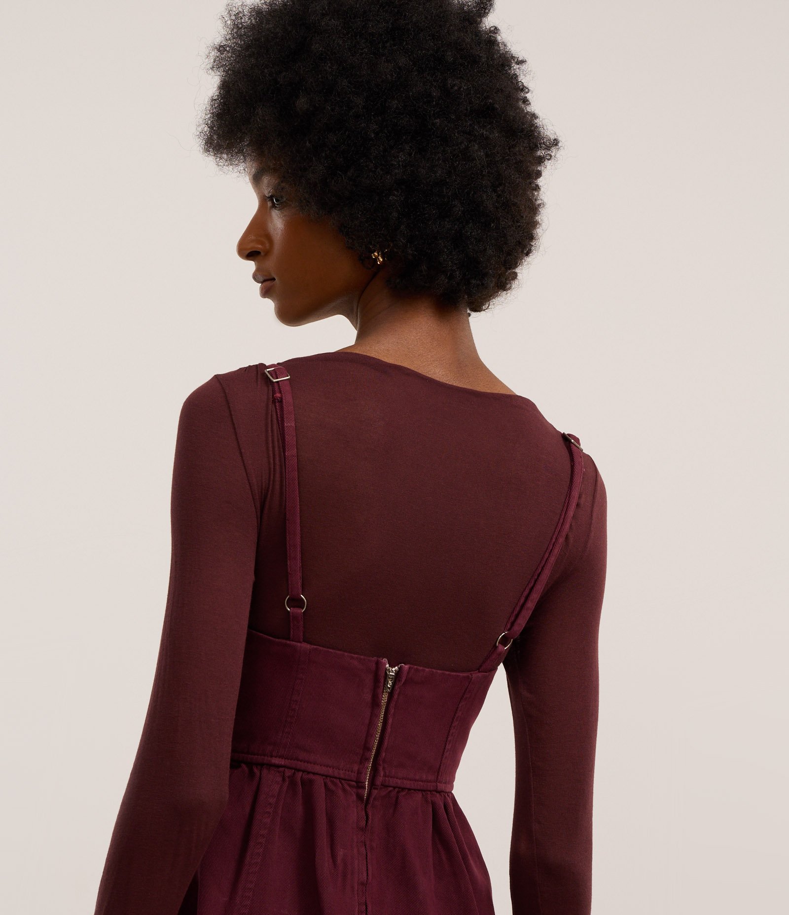 Vestido Curto em Jeans com Algodão Agroecológico e Alças Reguláveis Bordô 4