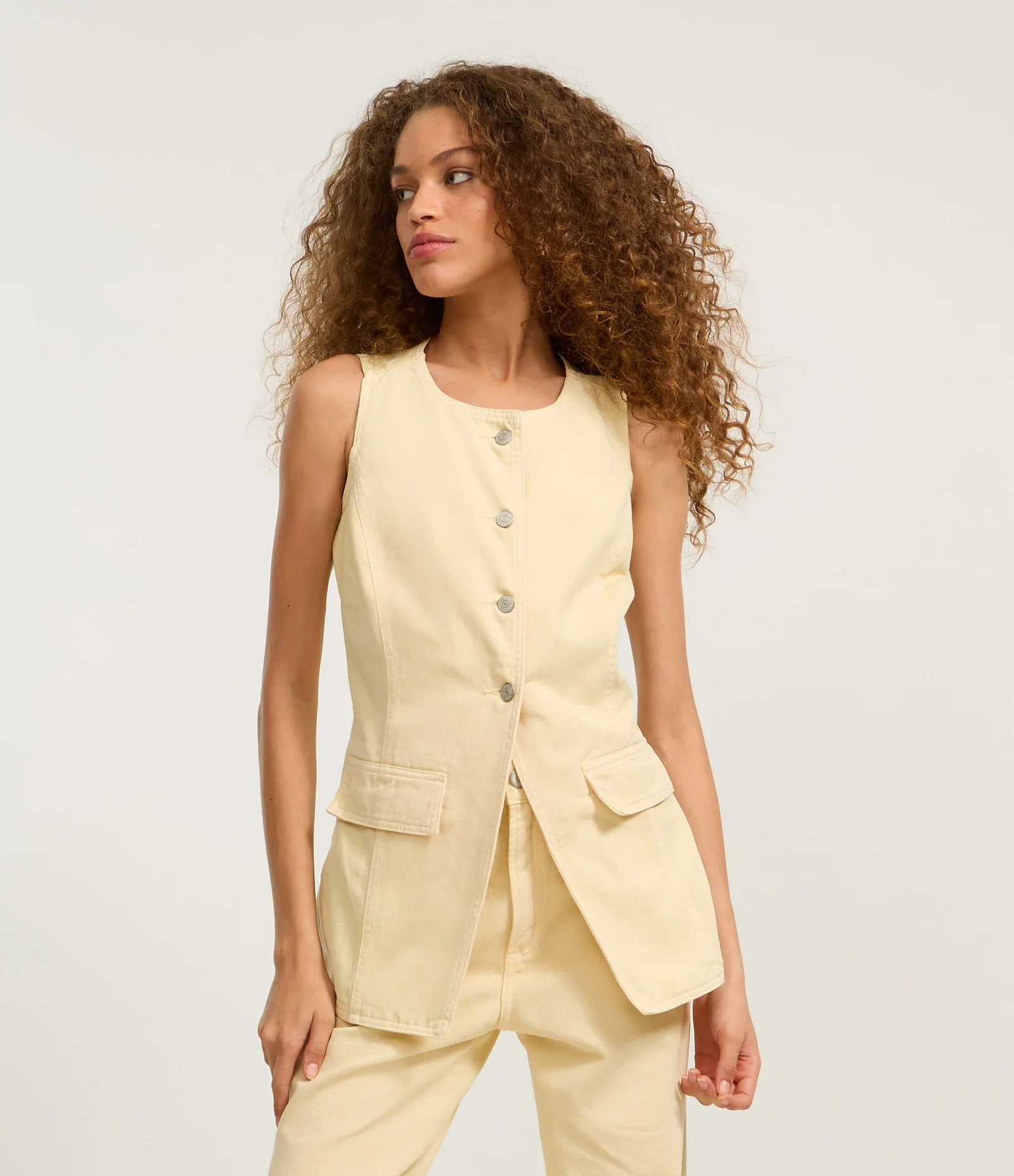 Colete em Sarja com Algodão Agroecológico Botões e Bolsos Aplicados Amarelo 1