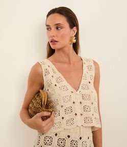 Saída de Praia Bata em Renda de Algodão com Decote V