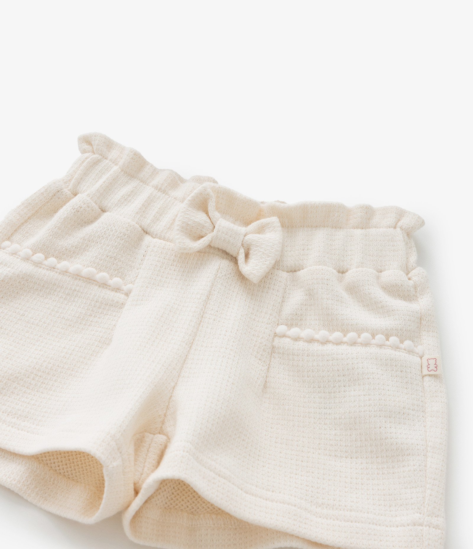 Bermuda Infantil com Laço na Cintura Texturizado - Tam 0 a 18 Meses Bege 5