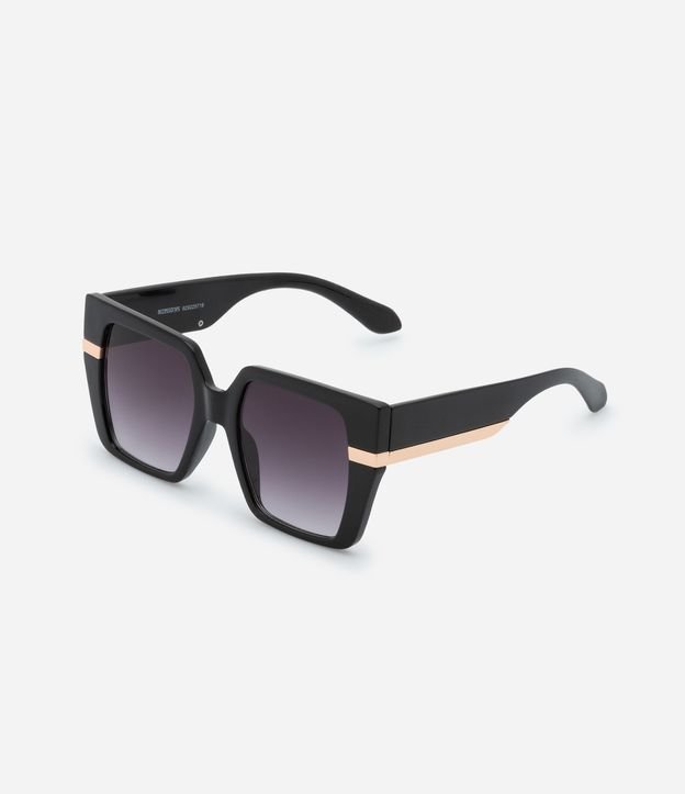 Óculos de Sol Quadrado Levemente Gateado com Detalhe de Metal na Haste