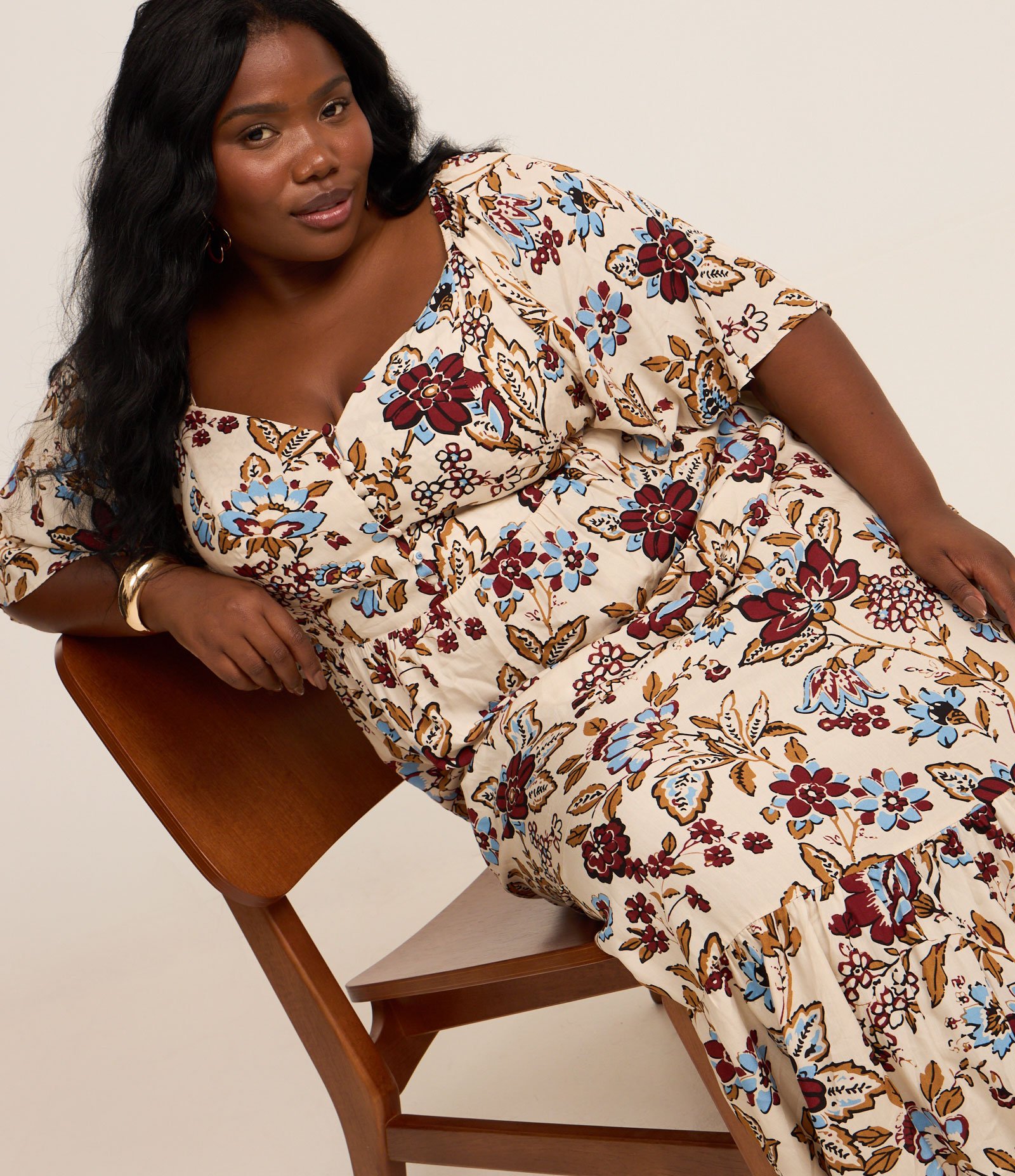 Vestido Midi em Viscose com Estampa Floral Curve & Plus Size Multicores 1