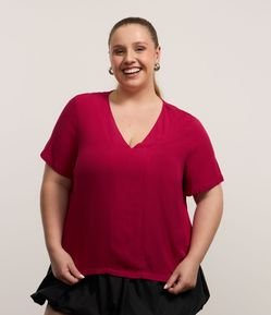 Blusa em Viscose com Decote em V Curve & Plus Size