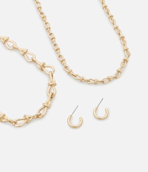 Conjunto de Colar Capas e Brinco Argola em Metal
