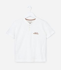 Camiseta Infantil Texturizada com Bordado Lettering - Tam 5 a 14 Anos