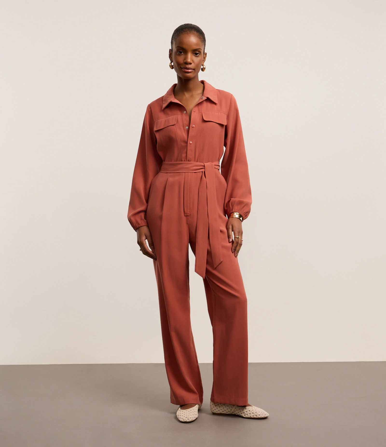 Macacão Alfaiatado em Viscolinho com Botões e Cinto de Tecido Terracota 2