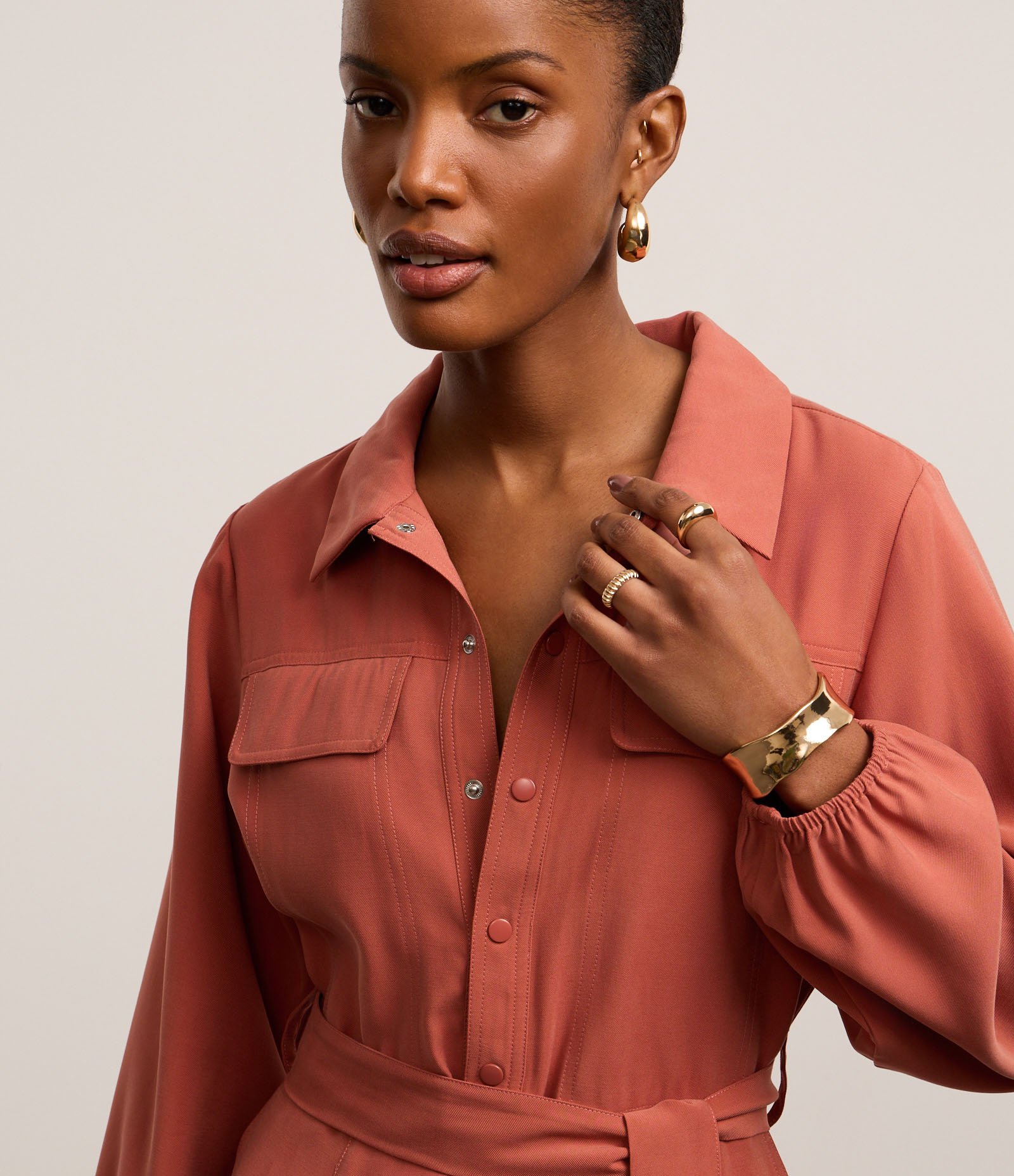 Macacão Alfaiatado em Viscolinho com Botões e Cinto de Tecido Terracota 3