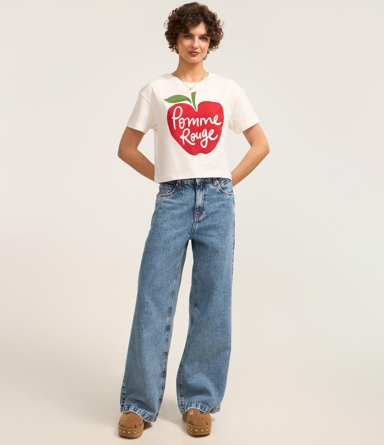 Blusa T-shirt em Algodão com Estampa Pomme Rouge Branco 2