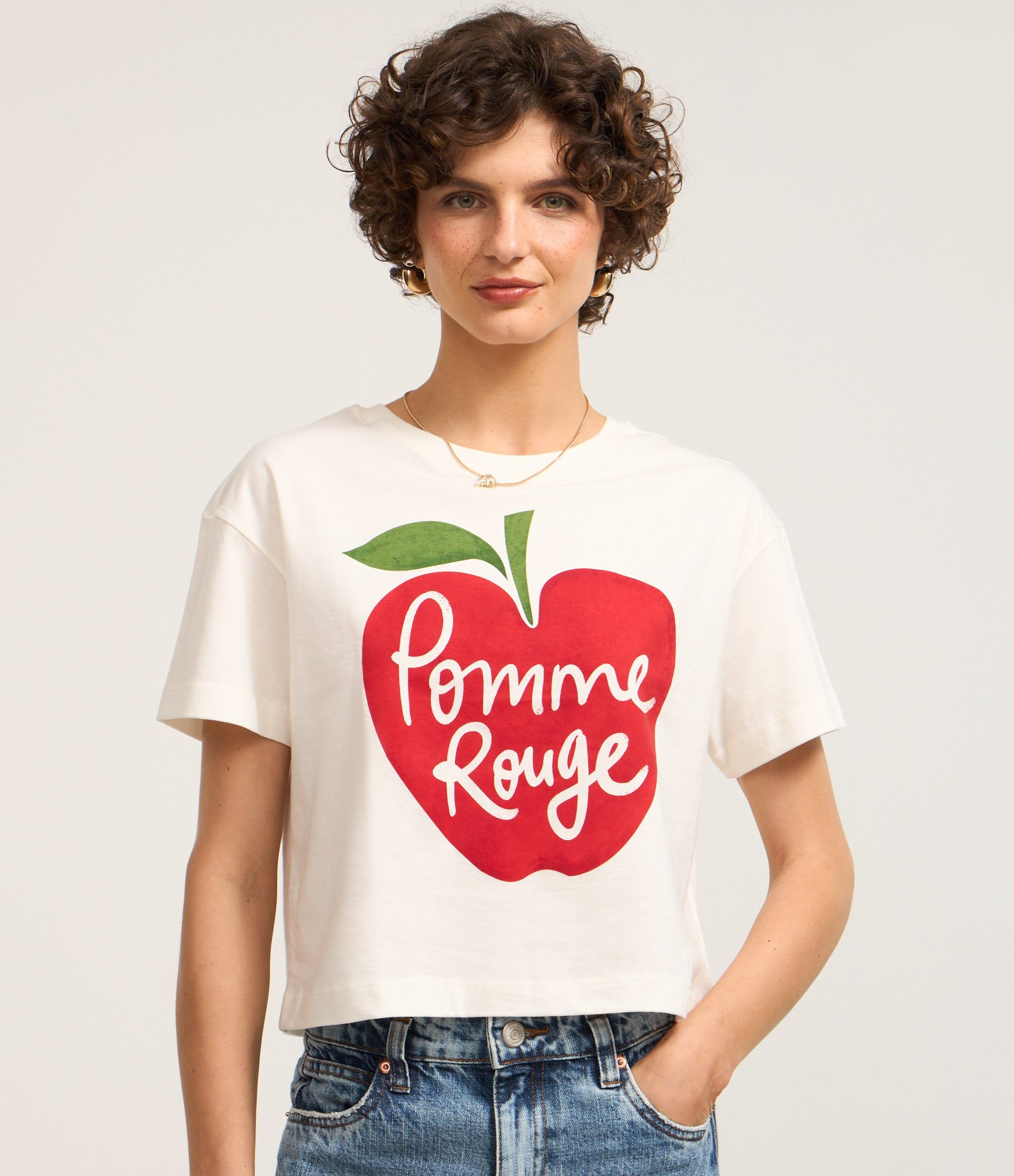 Blusa T-shirt em Algodão com Estampa Pomme Rouge Branco 3