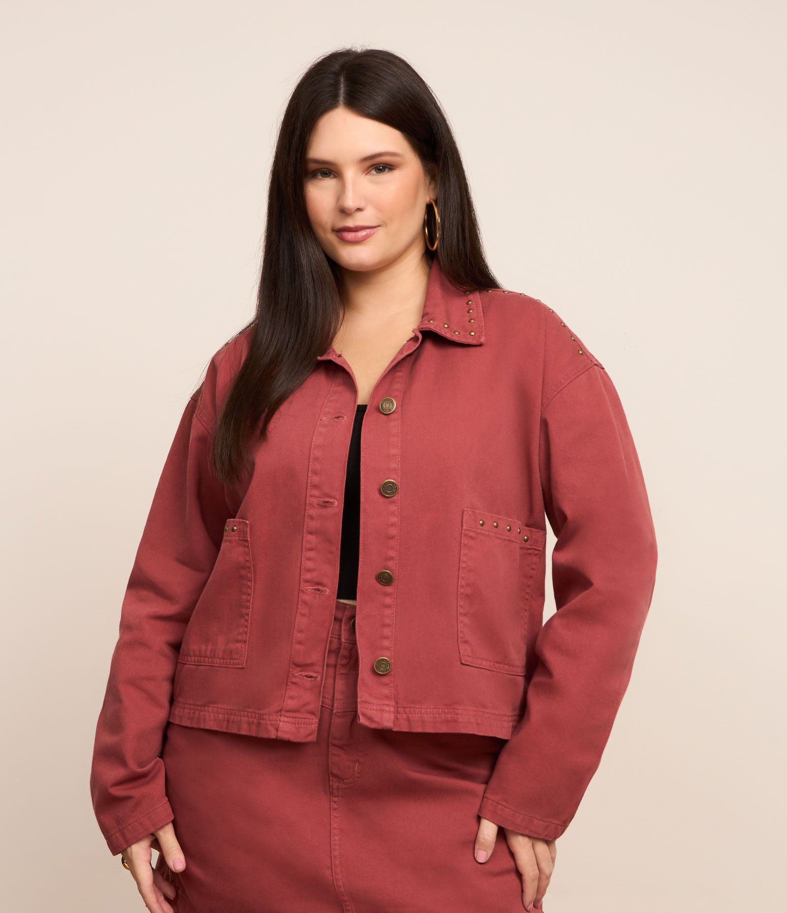 Jaqueta Overshirt em Sarja com Tachinhas Curve & Plus Size Vermelho 1