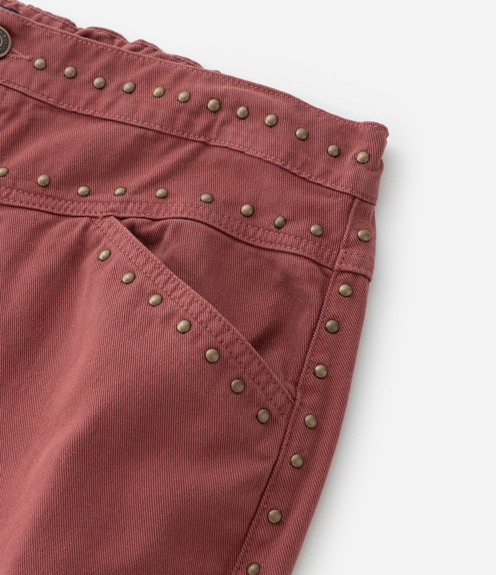 Saia Curta em Sarja com Tachinhas Frontais Curve & Plus Size Vermelho 7